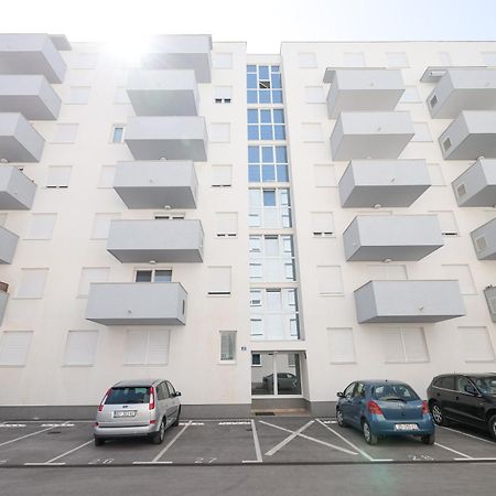 Alpha Level Apartment Zadar Bagian luar foto